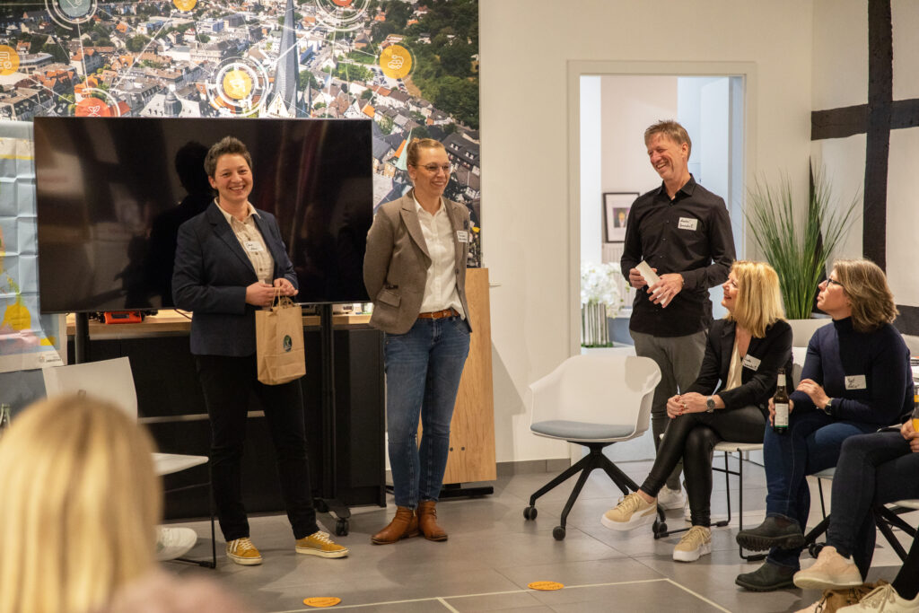 Jana und Judith beim Domscheit Event "Learn to Change"